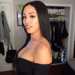 Meet your Posher, Kellie